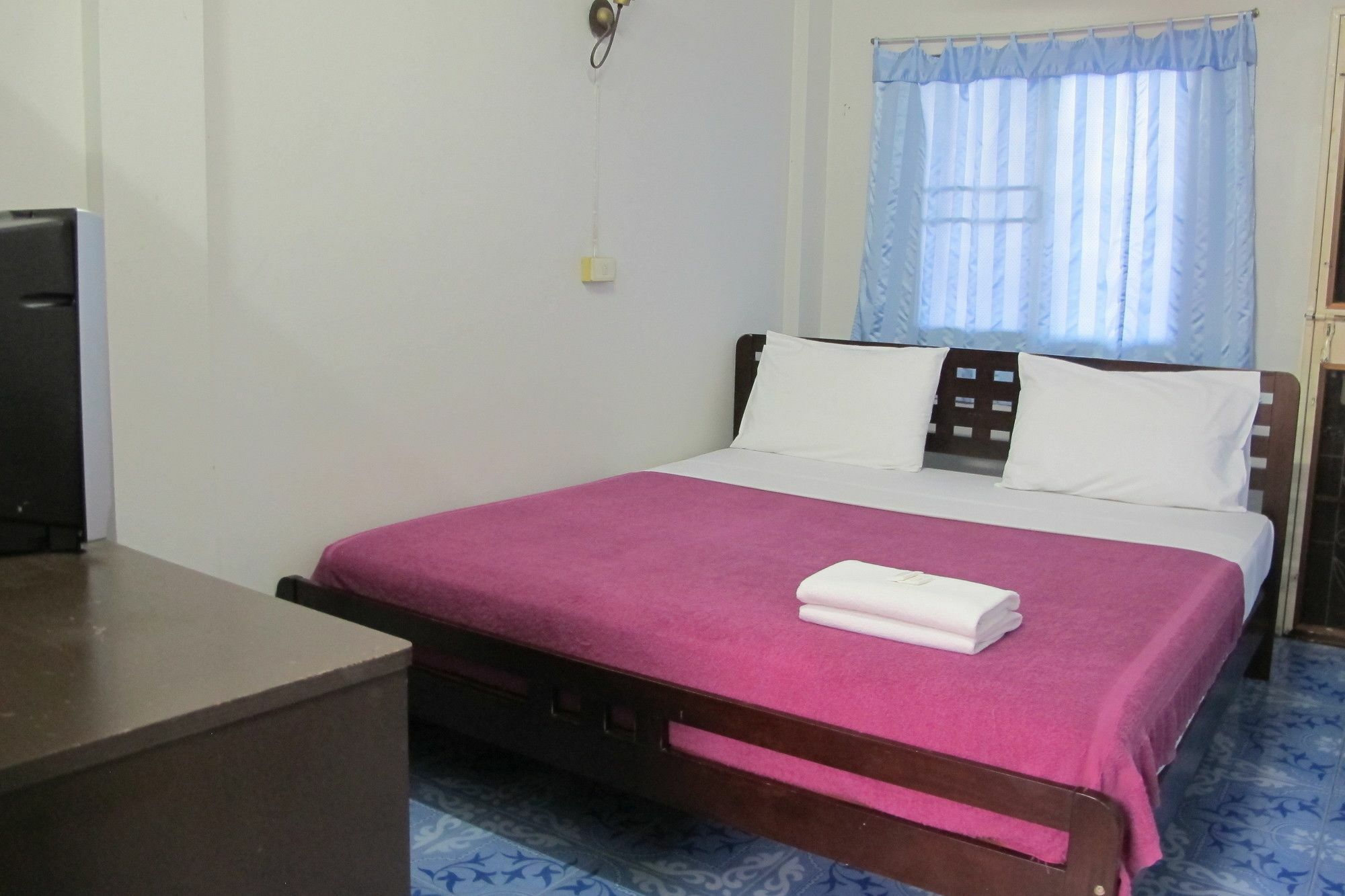 Samchai Hotel Si Racha Dış mekan fotoğraf