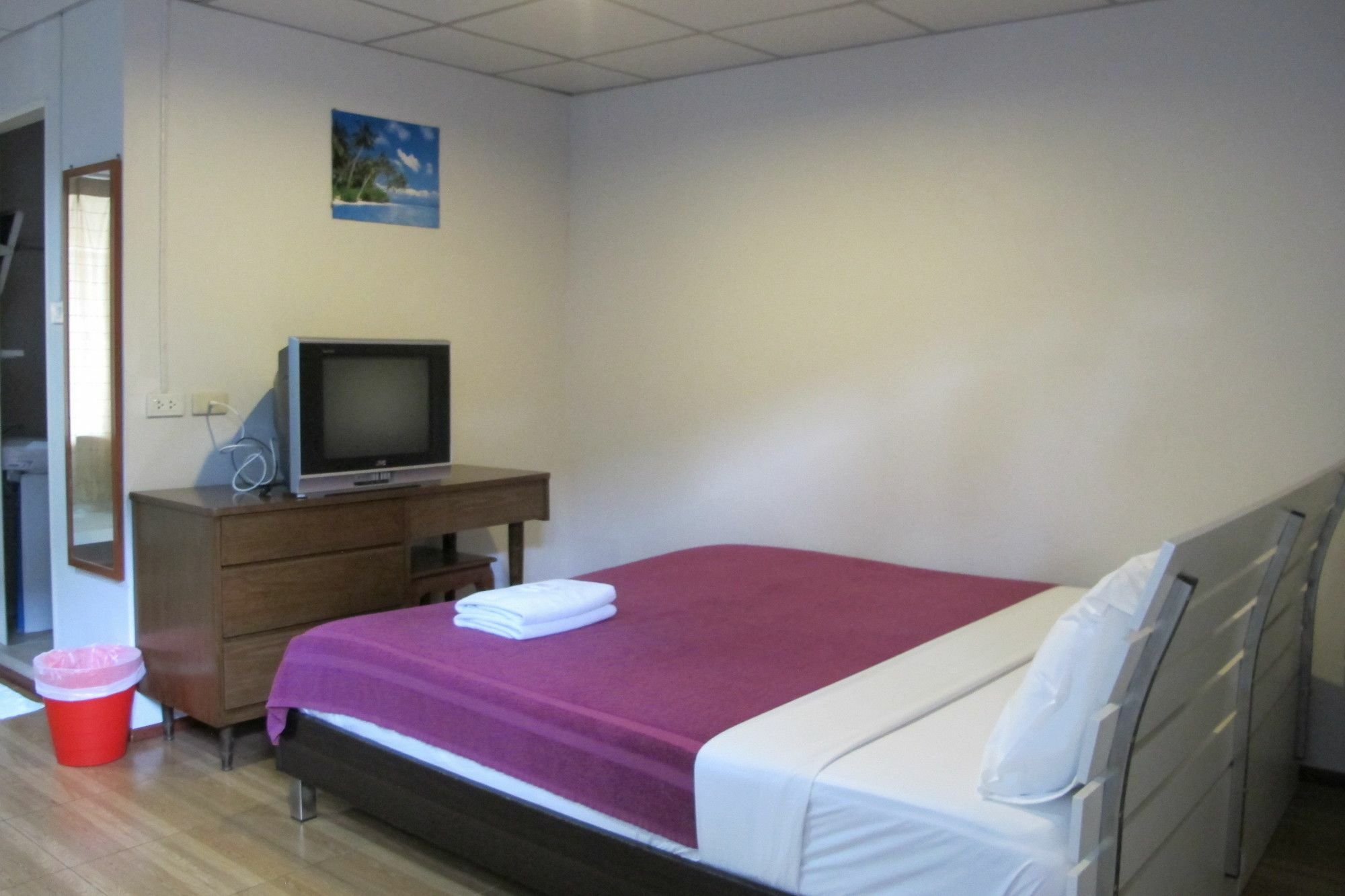 Samchai Hotel Si Racha Dış mekan fotoğraf
