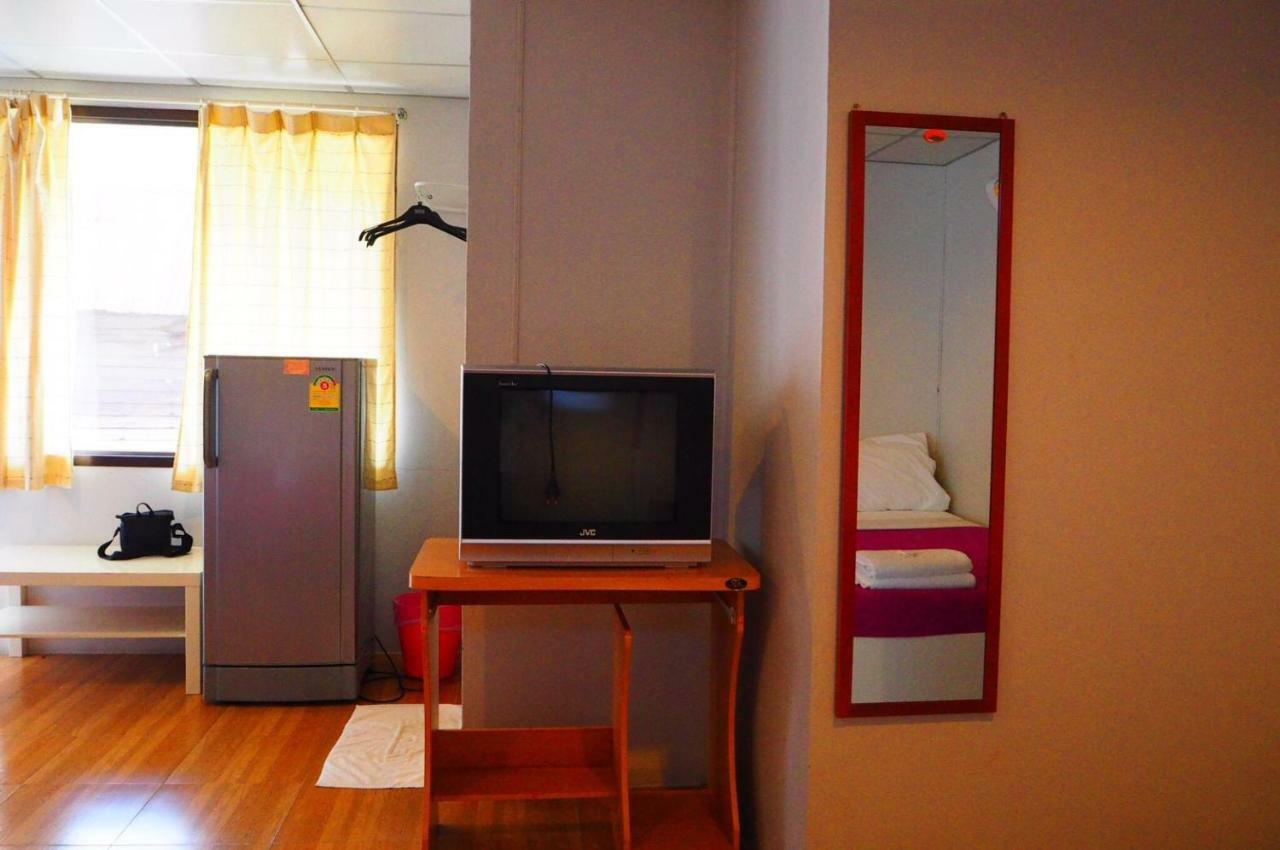 Samchai Hotel Si Racha Dış mekan fotoğraf