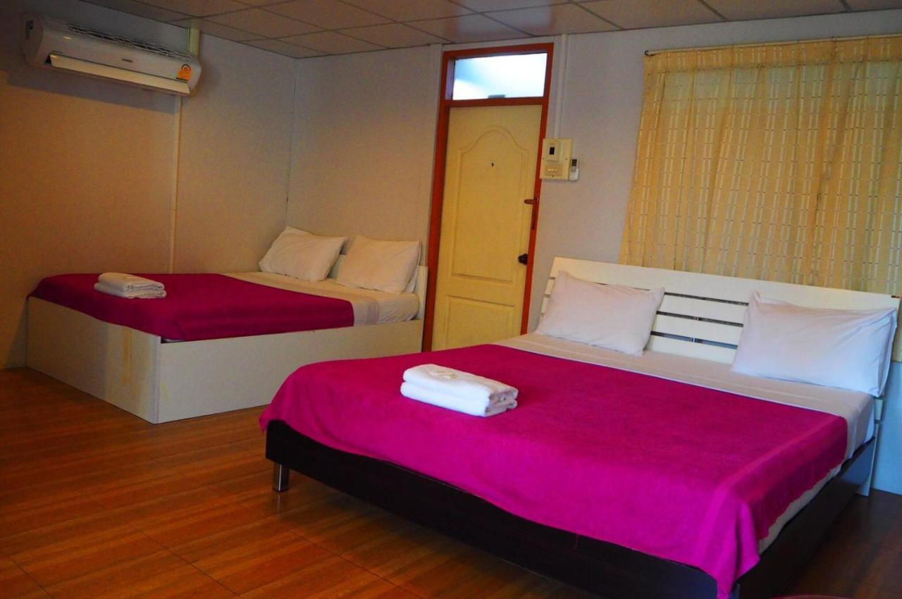Samchai Hotel Si Racha Dış mekan fotoğraf