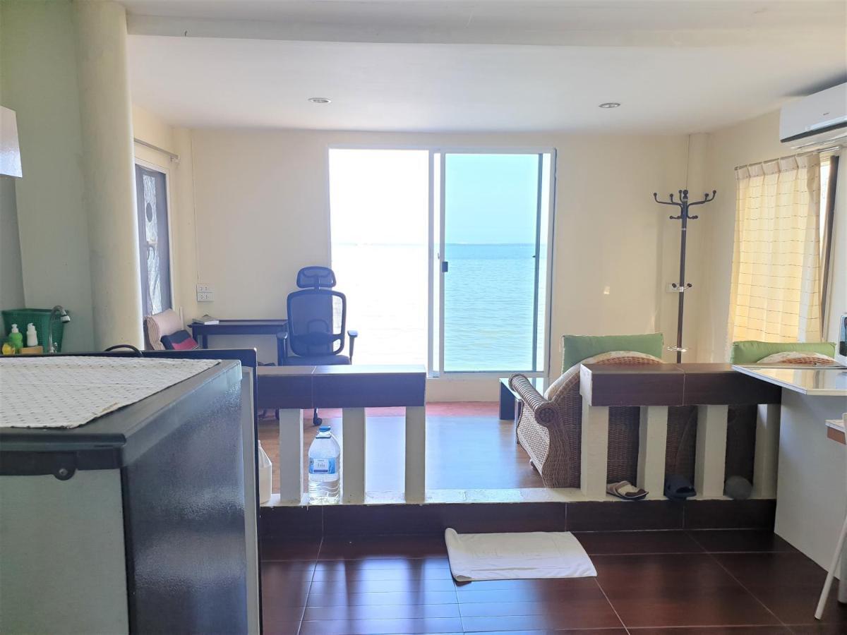 Samchai Hotel Si Racha Dış mekan fotoğraf