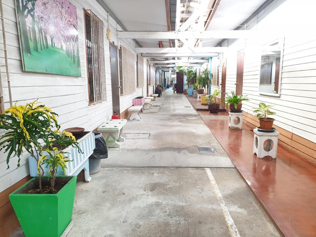 Samchai Hotel Si Racha Dış mekan fotoğraf
