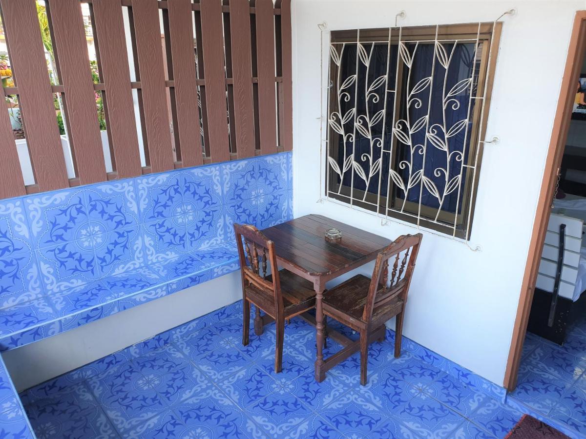 Samchai Hotel Si Racha Dış mekan fotoğraf