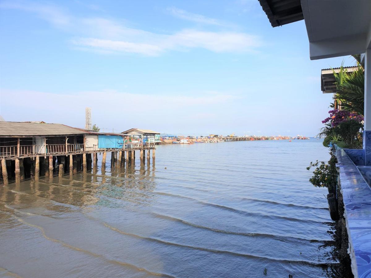 Samchai Hotel Si Racha Dış mekan fotoğraf