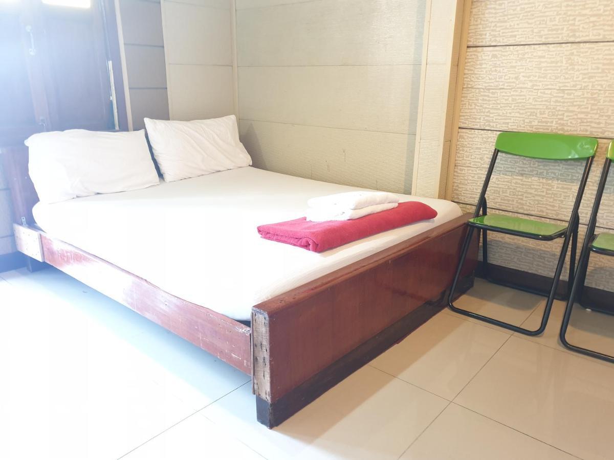 Samchai Hotel Si Racha Dış mekan fotoğraf